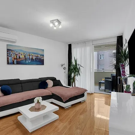 Stylish Apartment Makarska Exterior photo