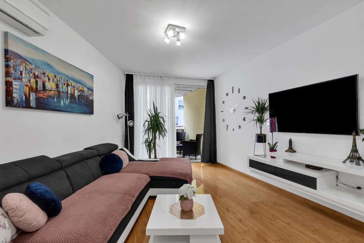 Apartament Stylish